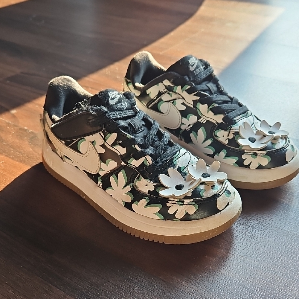 Nike Kids Black and White Floral Sneakers